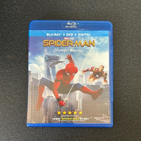 Marvel Spider-Man Homecoming Blu-ray with Red and Blue Cover - Picture 1 of 1